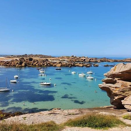Studio Expose Plein Sud Vu Sur Le Port De Plaisance 펄로스가이렉 외부 사진